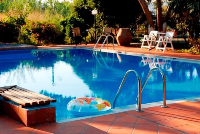Kalives Apartments Каливес Екстериор снимка