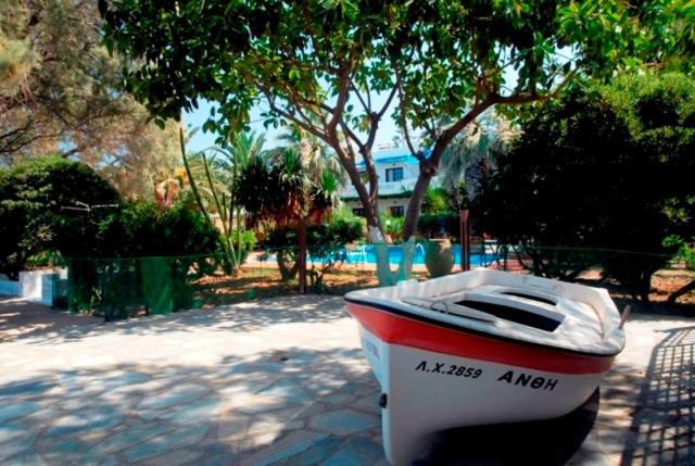 Kalives Apartments Каливес Екстериор снимка